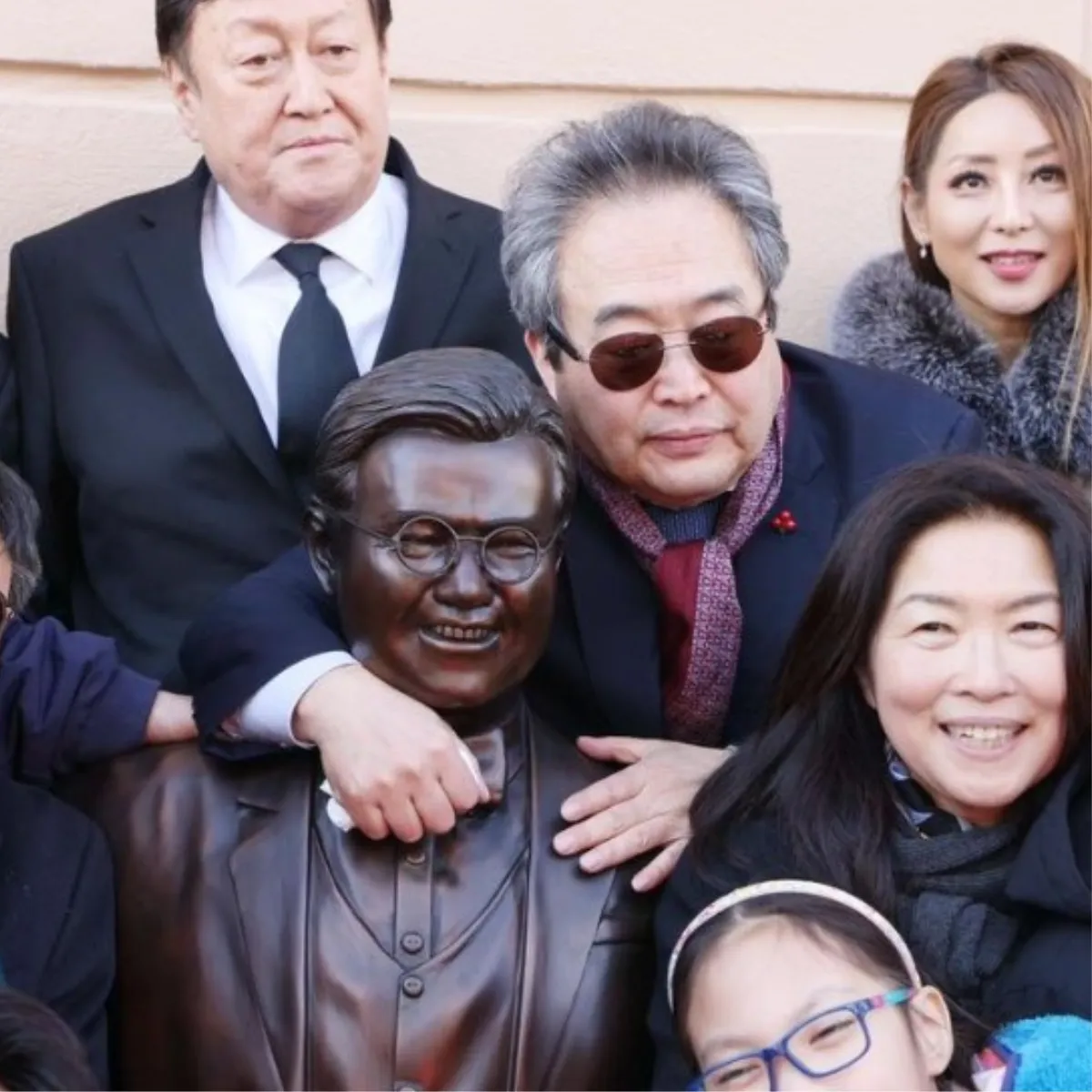 Michael Yun Custom Bench Statue