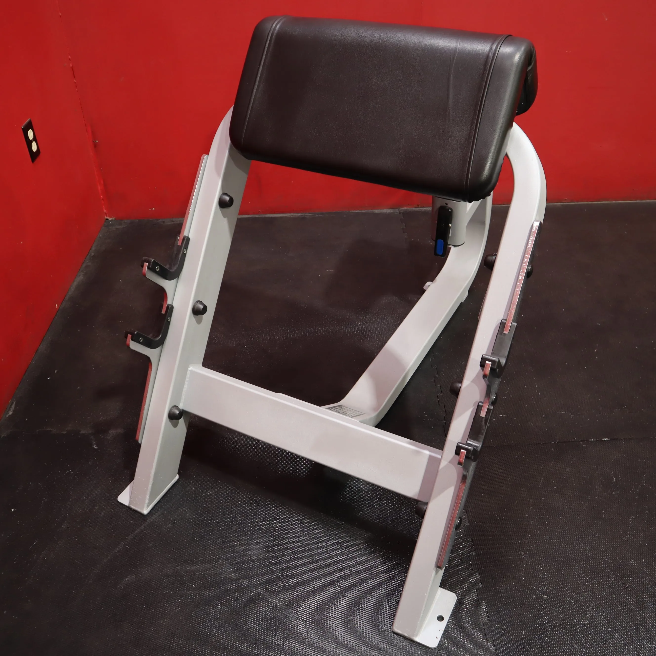 Precor Icarian Seated Preacher Bench (Refurbished)